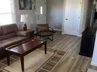 Quaint recently renovated house walking distance to  Lake Shore Park. Ξενοδοχεία στην πόλη Ashtabula