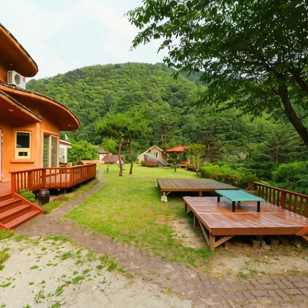 Gangneung Yeon House Pension Отели рядом с достопримечательностью «Музей кофе»