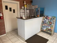 Ephrata Inn Motel - parking