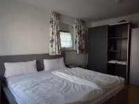 Spacious Apartment with Park View – Ideal for Families & Business Travelers Hotels in Biberach
