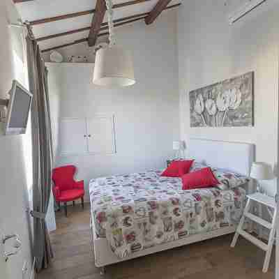 White House in the historic center of Orvieto - parking included Rooms