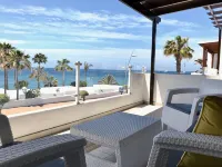 Beautiful apartment facing the sea with Wifi and AC - Apartments