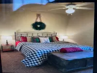 SPACIOUS High Country Lodge w/ Mnt Views! Hotels in Pine