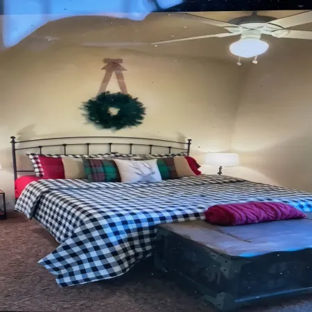 SPACIOUS High Country Lodge w/ Mnt Views! Hotels in Pine