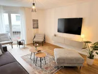 HomeVibes | Luxury house 130 sqm | 13 min to Cologne | 2.5 bathrooms & terrace - Boutique