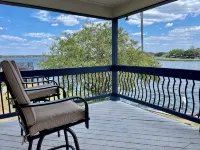 Linda's Lake House Waterfront on Lake Conroe