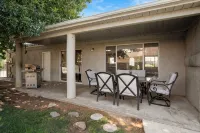 Zion Desert "Cruise" House - private pool, hot tub & game room - 4-Star