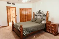 Road Runner Ranch 5 minutes from river and lake