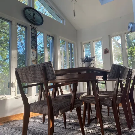 Fully Furnished Seneca Lake Lakefront Rental