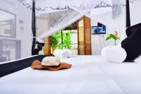 Grand Conch 4 Br Villa -3 Min Walk to the Beaches - spa