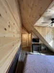 Newly built LOG Cabin-Float, Golf, Hike, Hunt, Fish, visit a winery...Relax! - Hytter