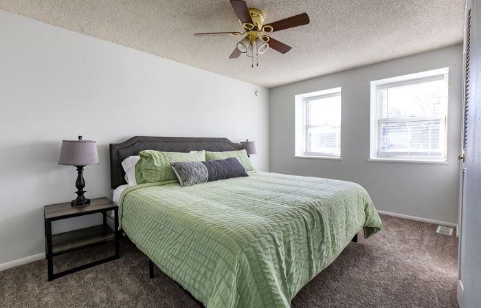 Charming 4-bedroom Townhouse  25 min from Denver
