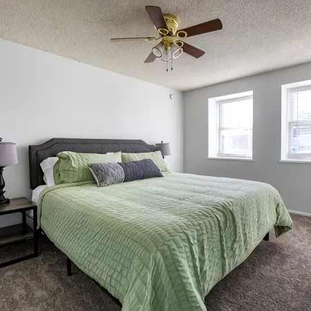 Charming 4-bedroom Townhouse  25 min from Denver