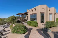 Catalina Foothills, 5 bedroom, Heated Pool and Spa, Views, Sleeps 16+ - 5-Star