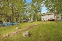 Hot Tub Coming Soon! Lakefront, Firepit, Kayak, Games, Pet Friendly, - 4 stjerner