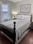 Barndominium on the Bourbon Trail - Hot Tub and Horses!  Dog and Horse friendly! - Wi-Fi