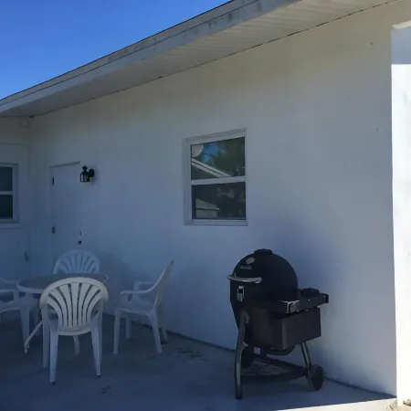 Private Studio Suite near the Beach