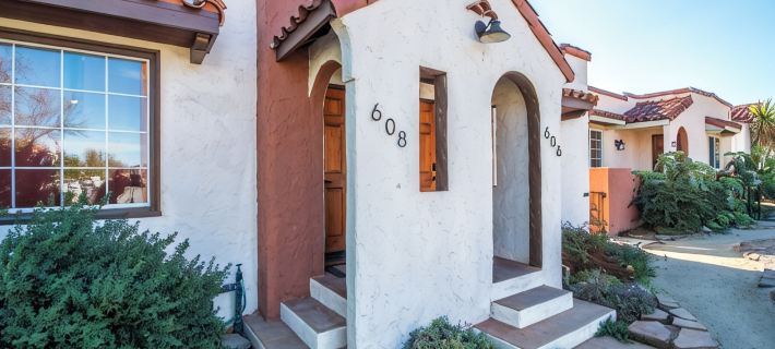 Casita Azul - historic duplex in the heart of downtown Paso Robles Hotels in Paso Robles