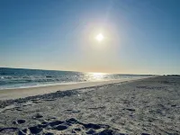 The Sea Pony Gulf Views, King Suites & Walk to Beach in Mexico Beach Florida - 4-Star