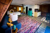 Cozy Loft Cabin high above Bashakill Wildlife Refuge - Alppimaja