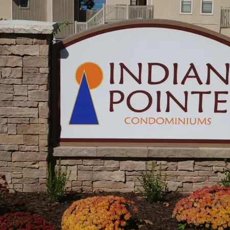 Lake of the Ozarks Indian Pointe 2 bedroom vacation condo with amazing views!!