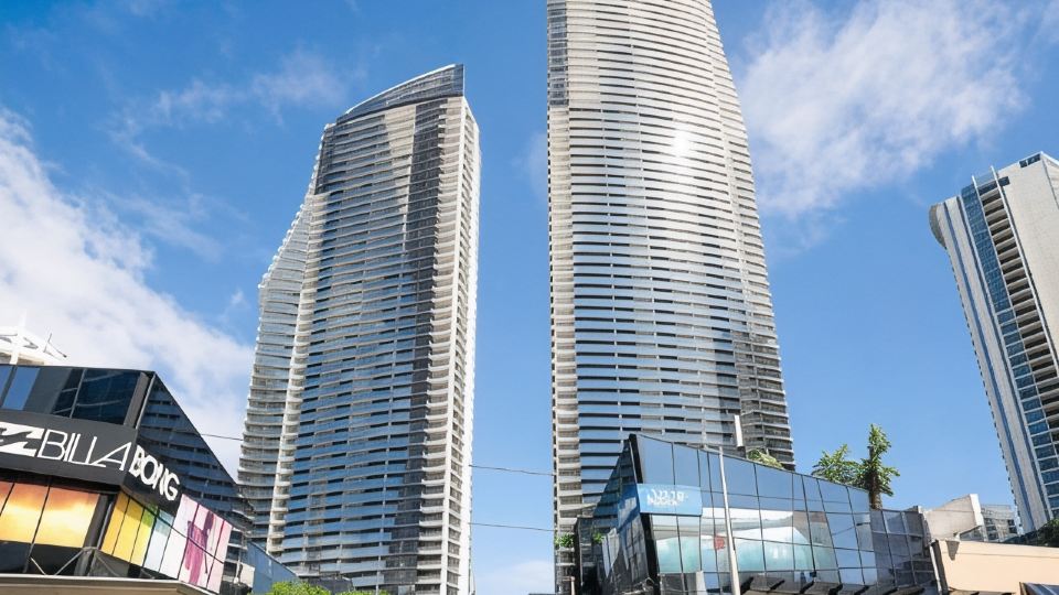 Circle on Cavill Apartments - Central Surfers Paradise - Hosted by wowstay