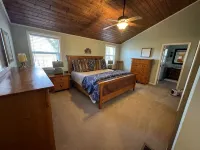 Flat Mountain Estates with long range views and beautiful decor - 4-Sterne