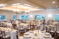 Harvest Drive Family Inn - Renovated Rooms - parking