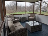 Hot Tub, Lake View Cottage, Dog Friendly, Lake Access - Homestays