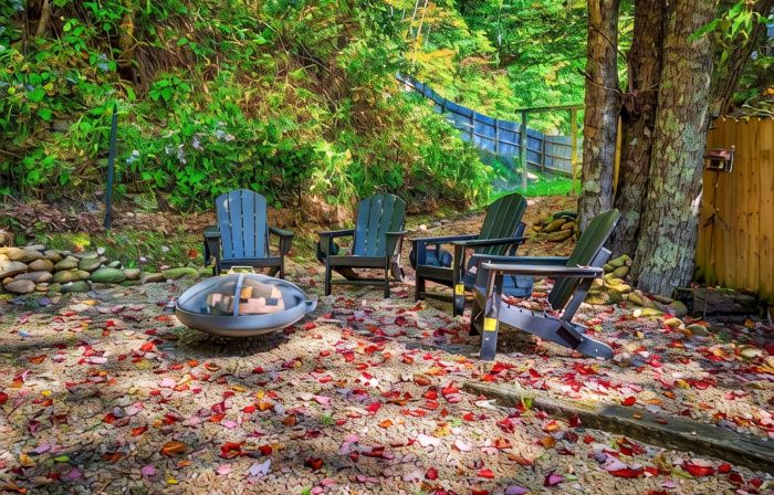 Stunning Views • Hot Tub • Sauna • Theater • Game Rooms • Sleep/Dine 23 •Firepit