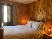 Escape to the Mountains Hot Tub, Fire Pit & Peaceful Cabin - Chalets