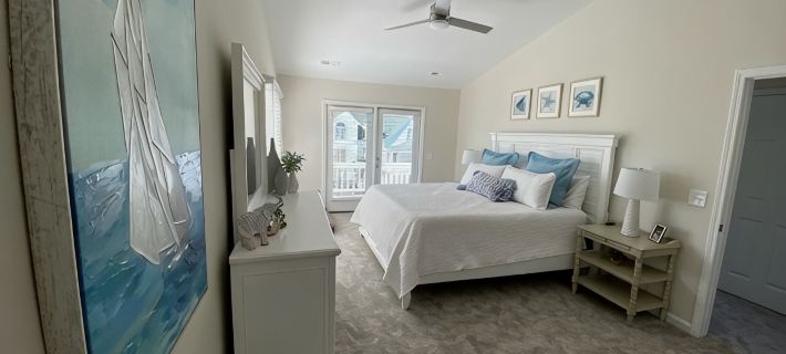 FULLY RENOVATED: pool, walk to beach, water views! Hotels in Brunswick County