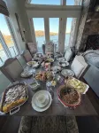 Stunning Mountain Views!  Lakefront Luxury w Pool, Spa, Kayaks & Deep-Water Dock - Homestays