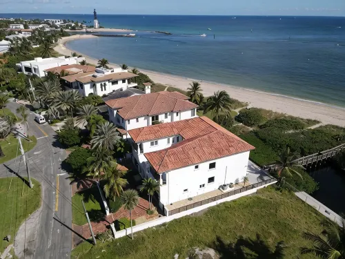 Welcome to Sandy Bridge Luxury Beachfront Home - Boutique