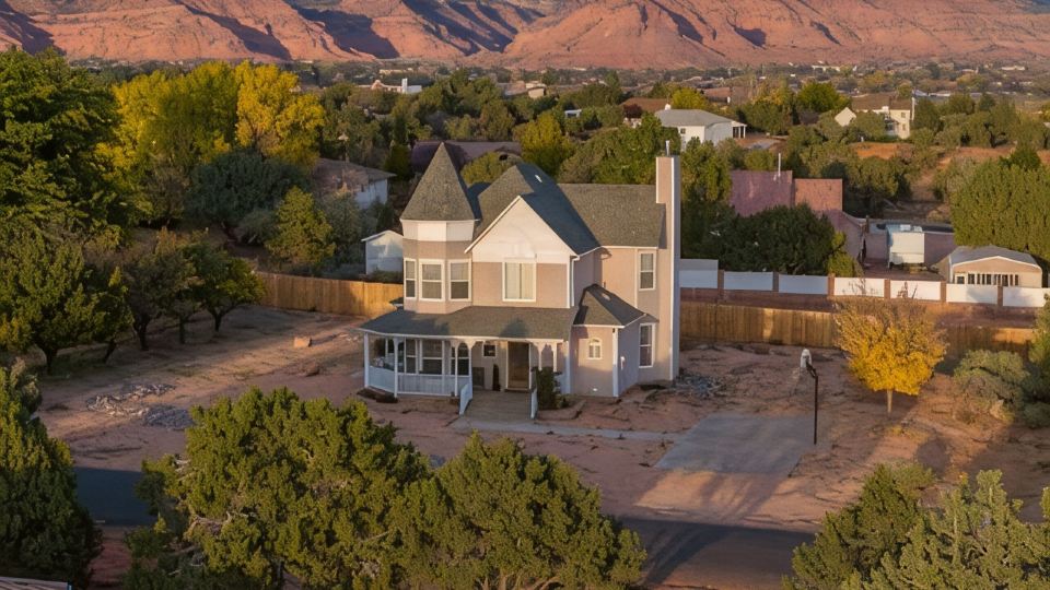 Kanab Paradise House with 2 King Beds Close to Hiking Trails