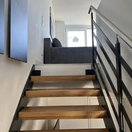 Mila vacation apartment with direct sea view and small sauna Hotels in Laboe