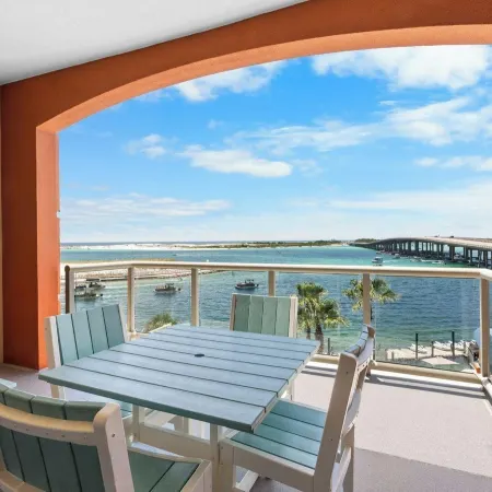 Harbor Suites at Harborwalk Village