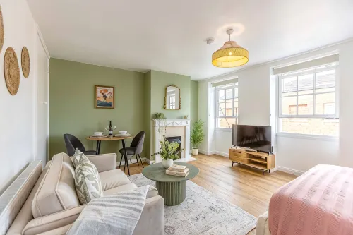 Charming Studio| Windsor Castle Views By Tempstay - 2-Star