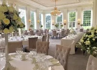Rushton Hall Hotel and Spa - parking