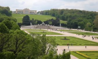 Schloß Schönbrunn Grand Suite