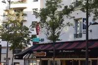 Hotel Puy de Dôme Hotel in zona Busto di Dalida