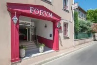 Hotel du Forum Ξενοδοχεία στην πόλη Monteux