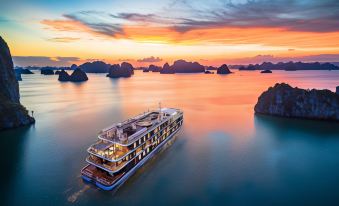 Heritage Cruises Binh Chuan Cat Ba Archipelago