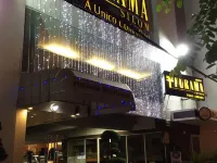Furama Silom Hotel Hotels near MahaNakhon