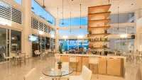 Flamingo Hotel by The Beach, Penang - Bars