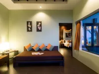 Baan Chaweng Beach Resort & Spa Hotels near High Park Samui