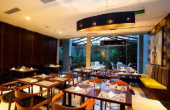 Hotel Urban Falatehan Blok M