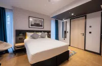 The Wesley Camden Town Hotels near London South Bank University