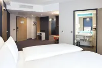 Holiday Inn Express Dusseldorf Airport