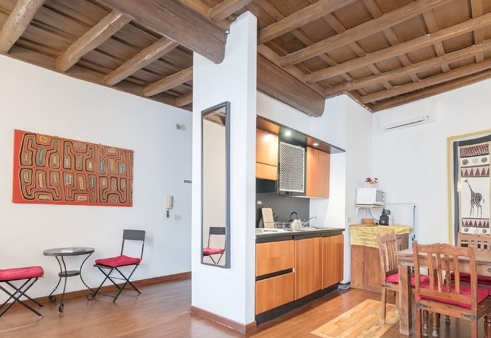 Apartment 6 People